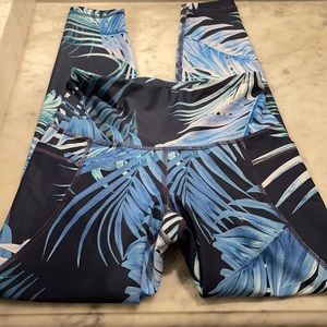 Old Navy High Waist Leggings - Size S, 7/8 Length